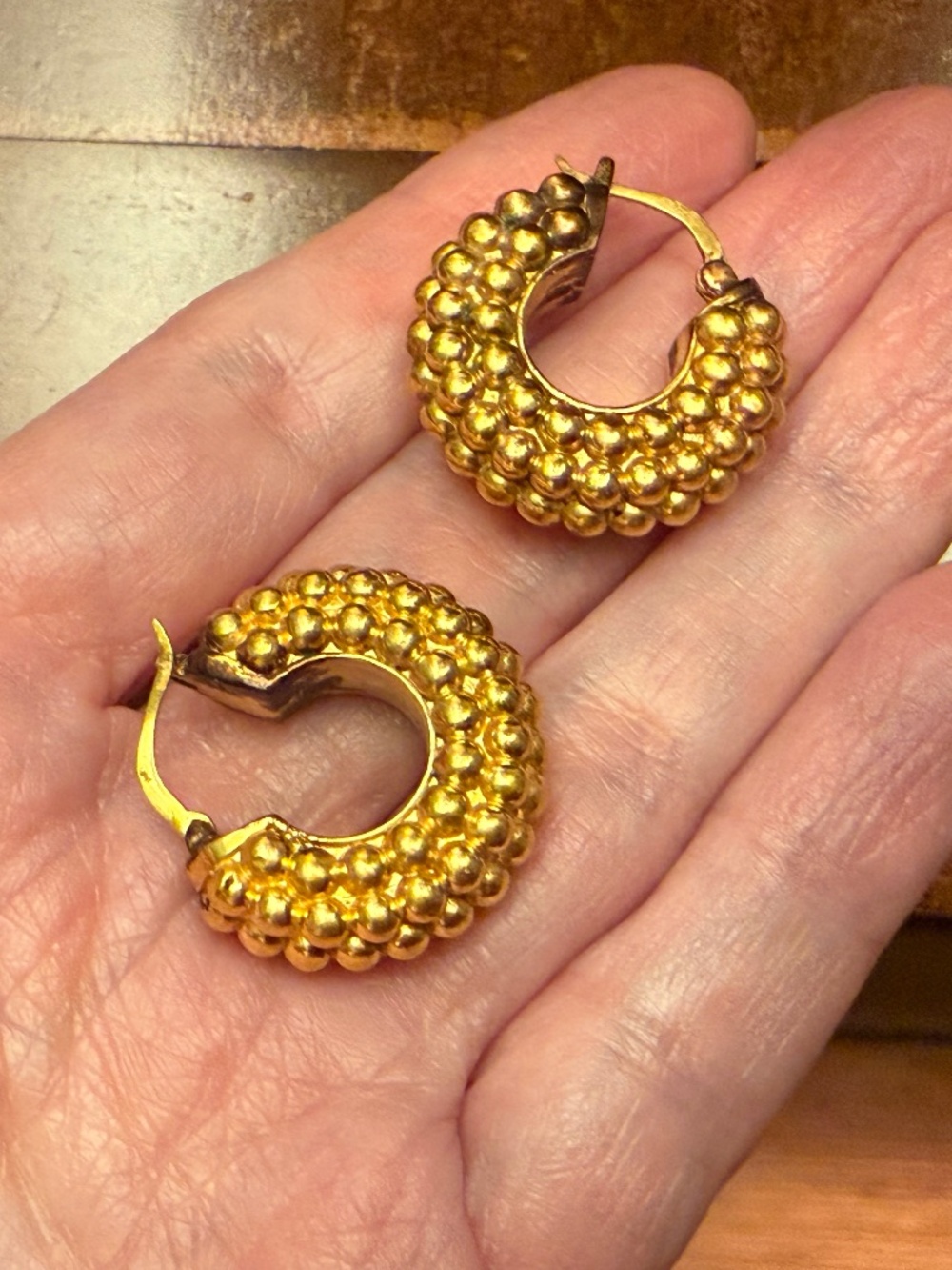MISSOMA Baya Hoop Earrings - Picture 6 of 9